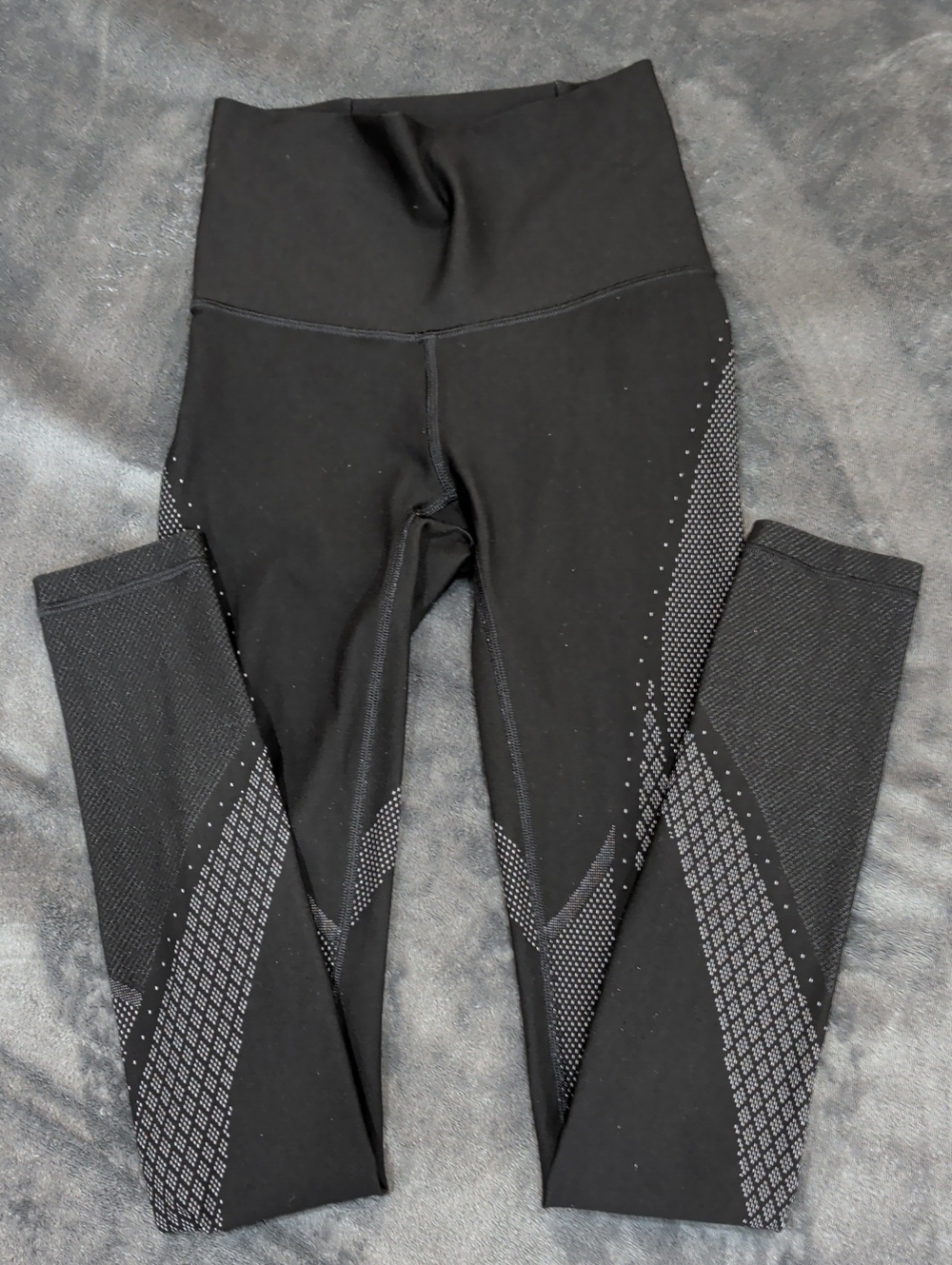 lululemon Black and Gray Workout Leggings Size 2